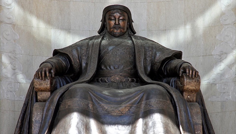 Statua Gengis Khan- piazza del parlamento- Ulaanbaatar - Mongolia