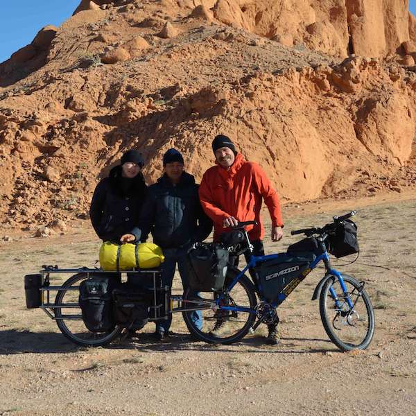 Ciclista Alessandro Da Lio in Mongolia 